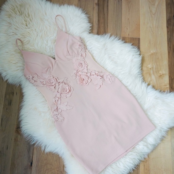 PINK DRESS - Picture 1 of 11